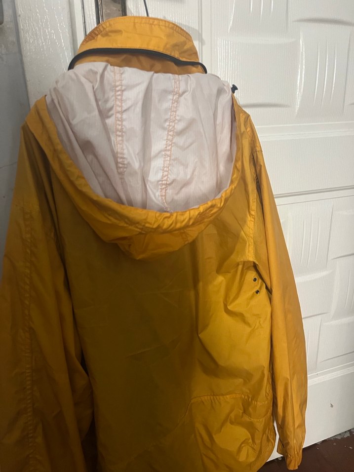 orjinal GAP sarı yağmurluk - Görsel 3
