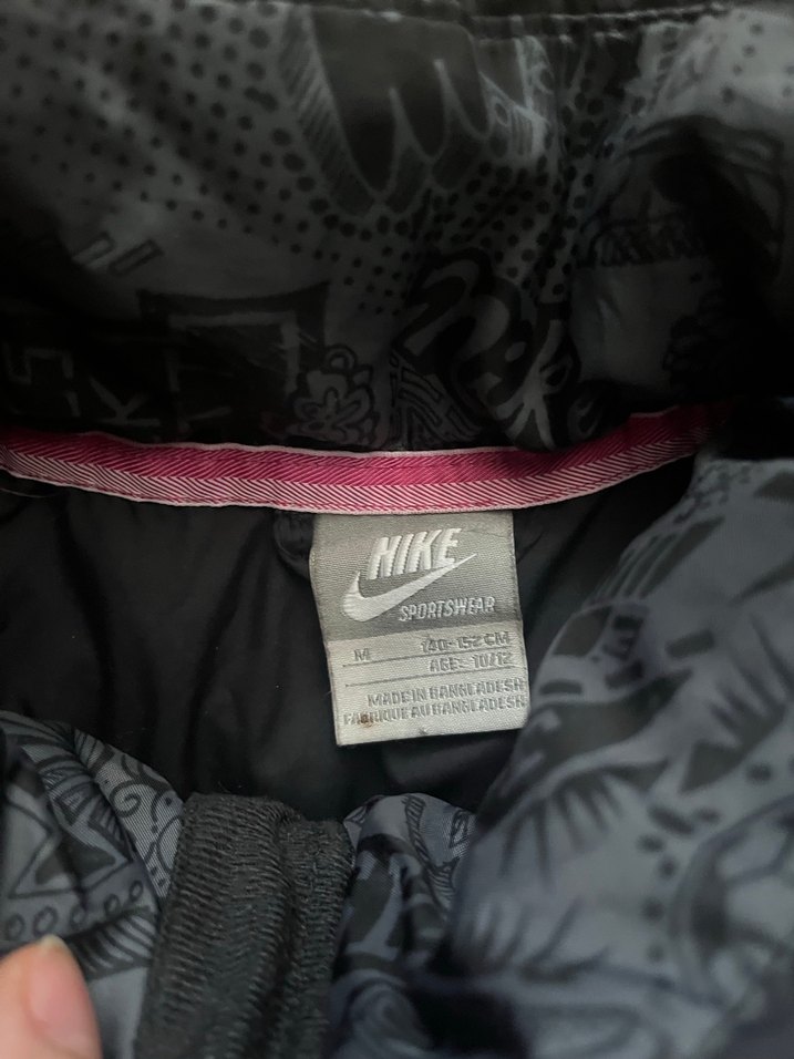 Nike Siyah Kadın Şişme Yelek - Görsel 3