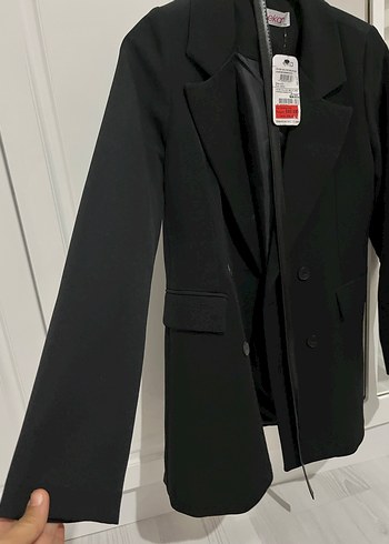 Kadın Siyah Düğmeli Ceket - Görsel 4