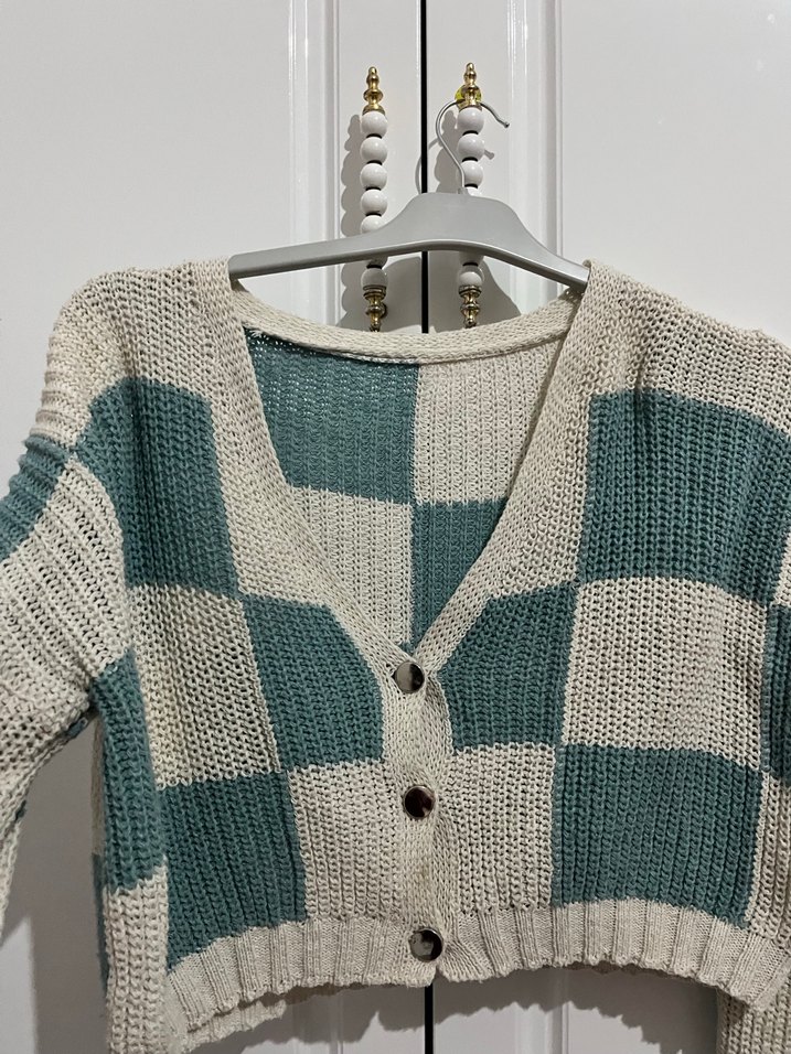 Düğmeli Yeşil Kadın Hırka - Görsel 4