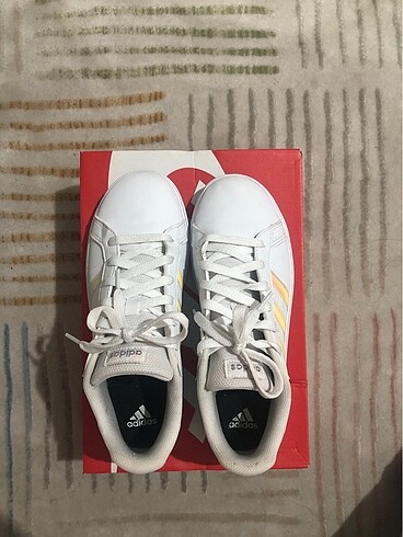 38 Beden Adidas ayakkabı