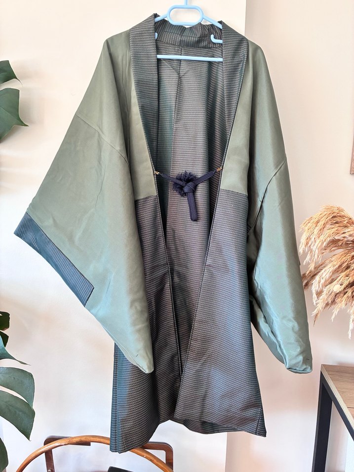 Uzun Yeşil Baskılı İpek Japon Kimono - Görsel 2