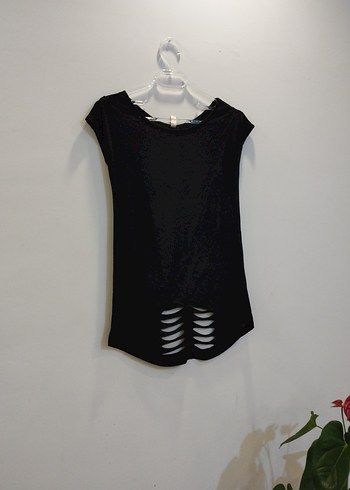 Siyah Kolsuz Mini Goth Tişört