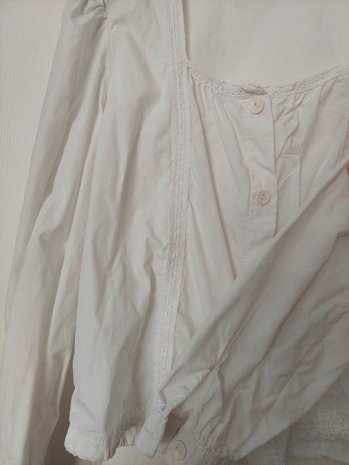 Düğmeli Beyaz Keten Kadın Gömlek - Görsel 4