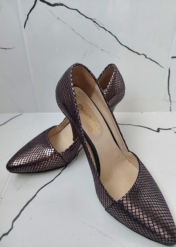 Kahverengi Yılan Derisi Desenli Stiletto - Görsel 2