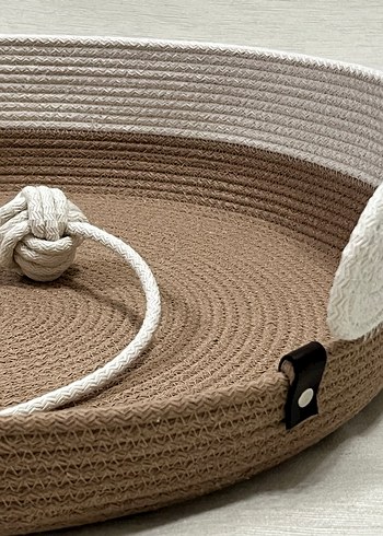 Beyaz ve Kahverengi Oyuncaklı Kedi yatağı - Görsel 3