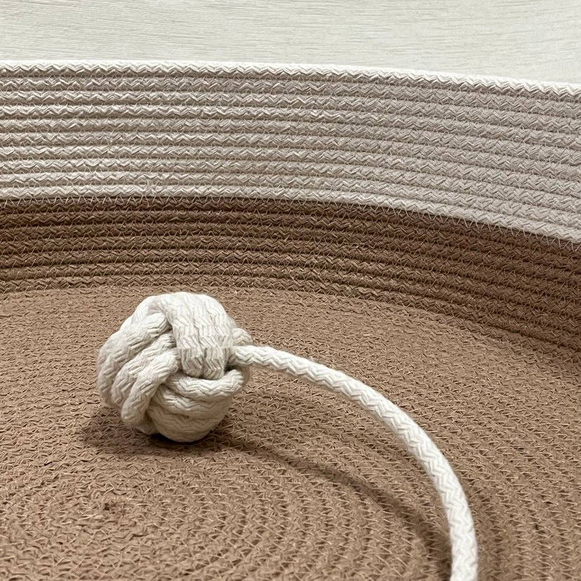 Beyaz ve Kahverengi Oyuncaklı Kedi yatağı - Görsel 2