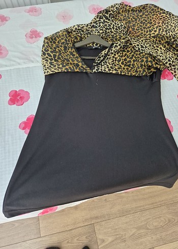 Drapeli Leopar Desenli V Yaka Mini Bluz - Görsel 4