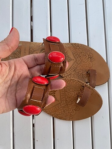 Charles & Keith Charles &Keith sandalet terlik