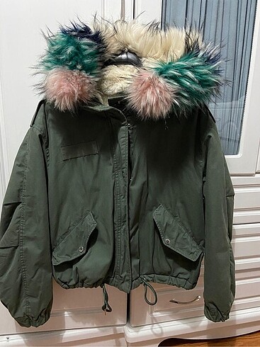 Bershka Haki Mont