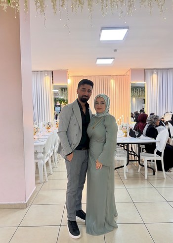 Uzun Gri Drapeli Tesettür Abiye Elbise - Görsel 2