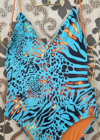 Turkuaz Zebra Desenli Zincir Detaylı Kadın Mayo - Görsel 2