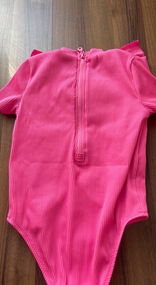 Kız Çocuk Pembe Fırfırlı Kısa Kollu Mayo - Görsel 3