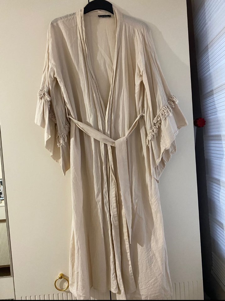 Trendyol Bej Püsküllü Uzun Kollu Kimono - Görsel 2