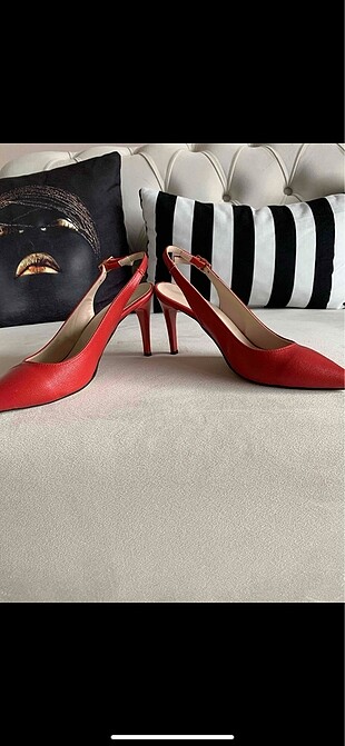Kırmızı Stiletto Ayakkabı