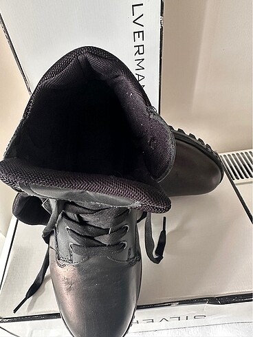 Erkek bot - Görsel 3