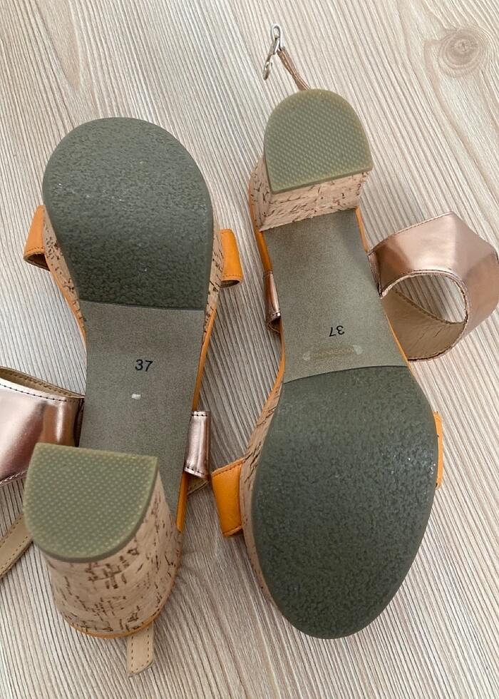 Topuklu ayakkabı - Görsel 5