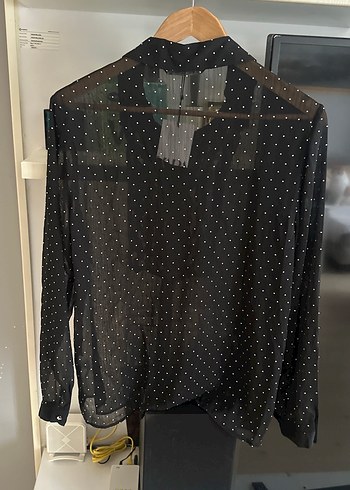 Zara marka Düğmeli Siyah parlak taş puantiyeli Uzun Kollu Gömlek - Görsel 3