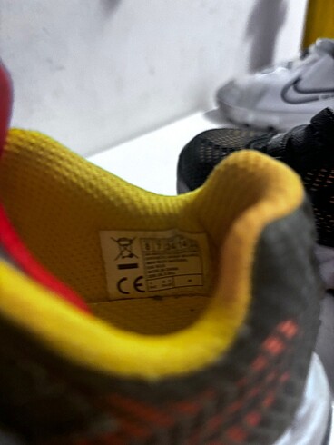 24 Beden Skechers ışıklı spor ayakkabı
