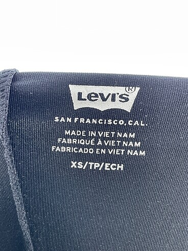 xs Beden siyah Renk Levis Bluz %70 İndirimli.