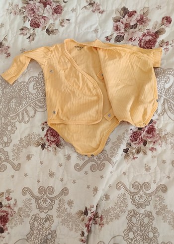 Düğmeli Sarı Uzun Kollu Bebek Body - Görsel 2
