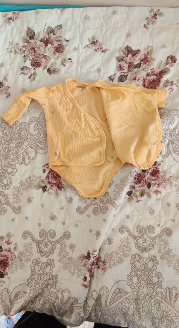 Düğmeli Sarı Uzun Kollu Bebek Body - Görsel 2