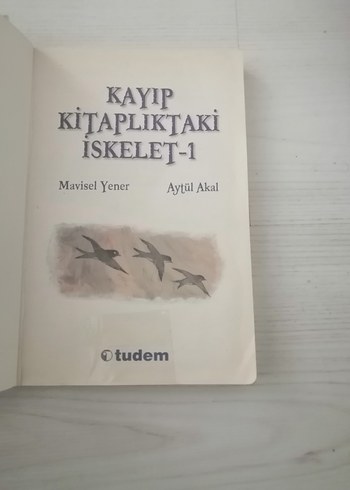  Beden Kayıp Kitaptlıktaki İskelet 1 2 Çocuk Kitapları yaşayan ölüler