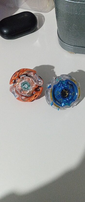 Beyblade burst 