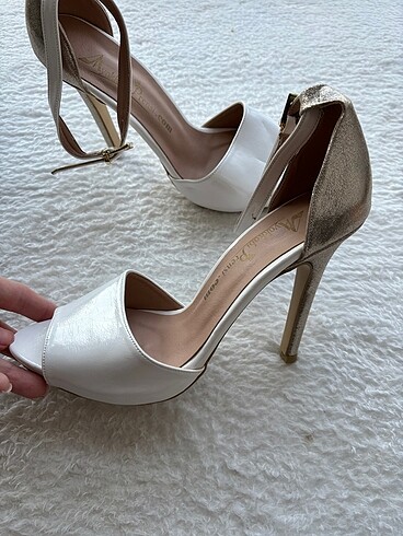 Diğer Stiletto