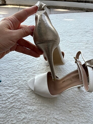 37 Beden beyaz Renk Stiletto