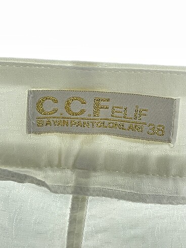 38 Beden çeşitli Renk Diğer Jean / Kot %70 İndirimli.