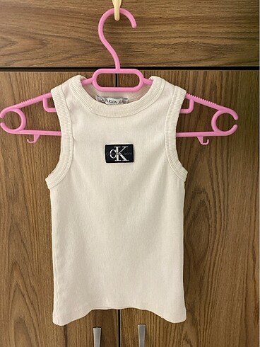 Calvin Klein Crop Top