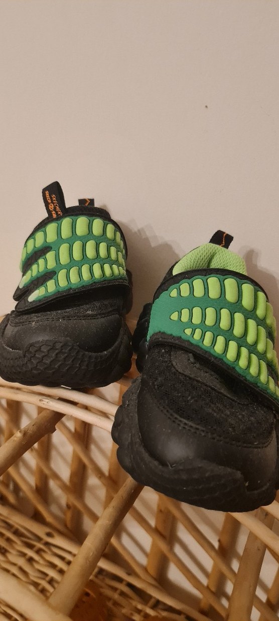 Skechers spor ayakkabı - Görsel 4