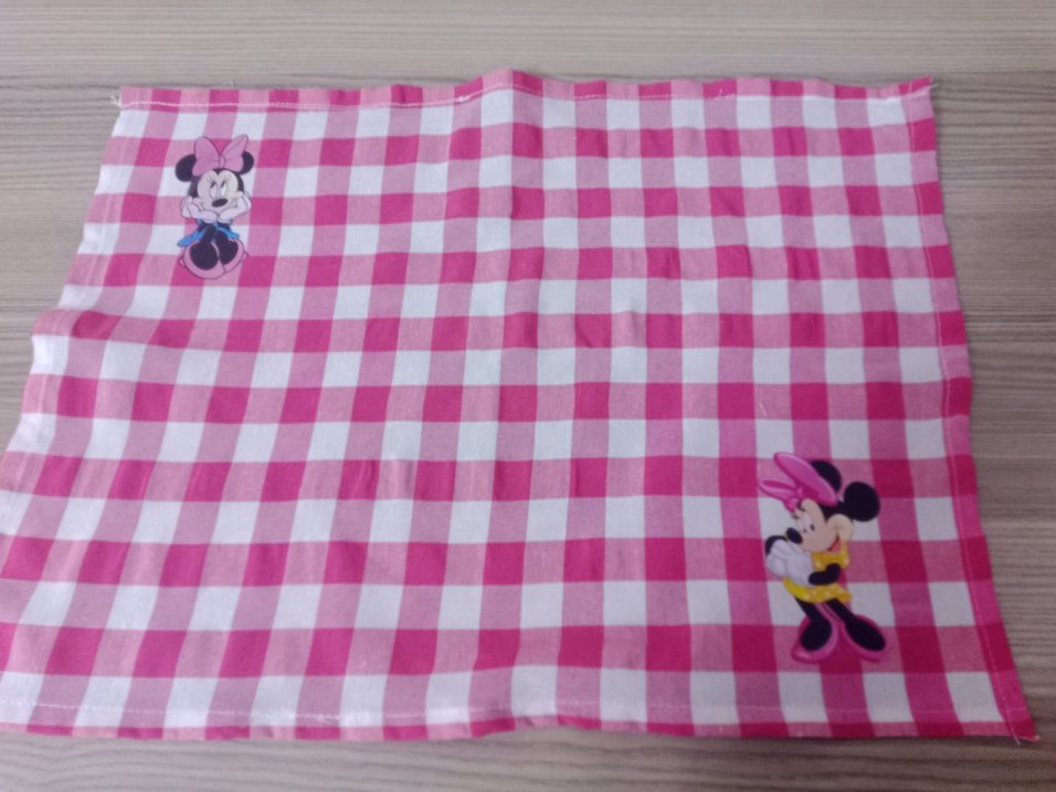 Çocuklar İçin Renkli Kareli beslenme örtüsü - Görsel 4