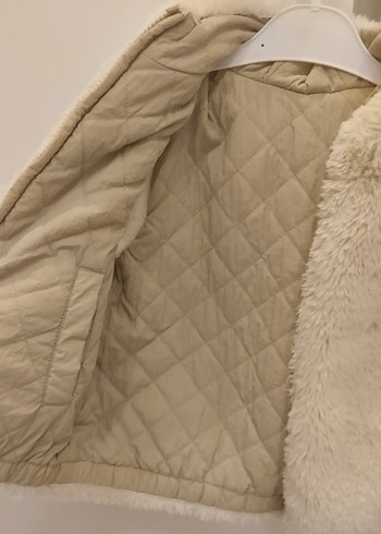 Çift Taraflı Kız Çocuk Beyaz Kürklü Yelek - Görsel 3