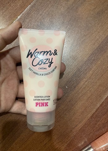 Victoria's Secret pink Warm & Cozy Vücut Losyonu