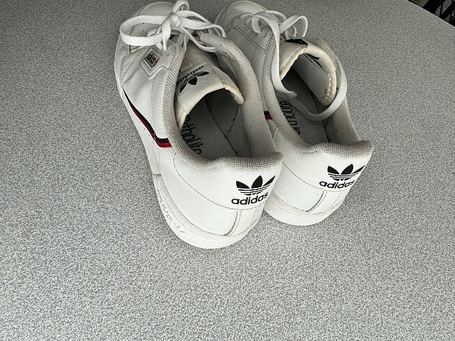 38 Beden Adidas orijinal ayakkabı