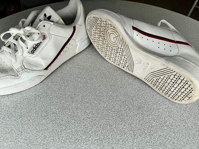 38 Beden beyaz Renk Adidas orijinal ayakkabı