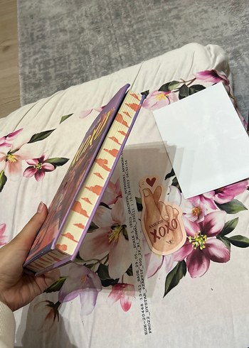 Axie Oh'dan XOXO Romanı - Görsel 2