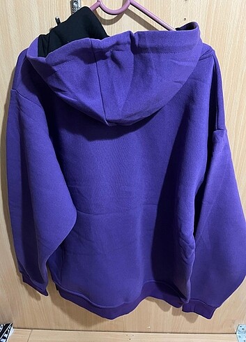 Diğer İçi polarlı sweat. Mor renginde.
