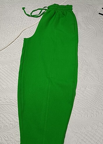 Yeşil pantolon