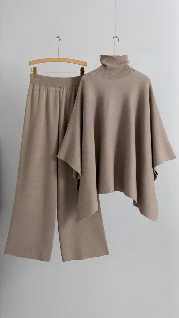 Bordo Uzun Kollu Yüksek Yaka Kadın Takım - Görsel 4