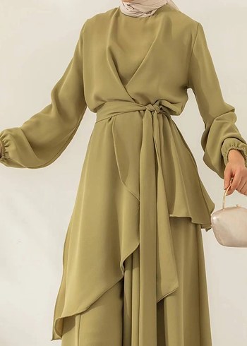 Kemer Detaylı Minimalist Kadın Çantası - Görsel 2