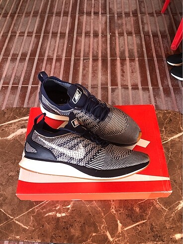 Nike Air Zoom Mariah Flyknit Racer ( 42.5 )