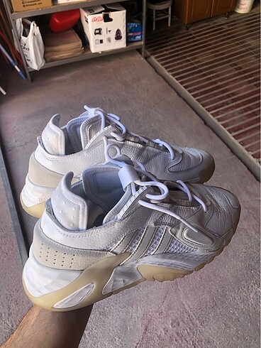 44 Beden beyaz Renk Adidas Streetball (Hatasız) 44