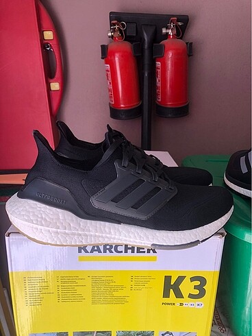Adidas Ultraboost 22