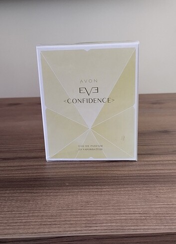 Avon AVON EVE CONFİDENCE EDP 50ML(550) düştüm 420TL