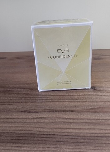 AVON EVE CONFİDENCE EDP 50ML(550) düştüm 420TL
