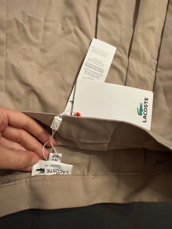 Lacoste Bej Pileli Mini Etek — görsel 3/4