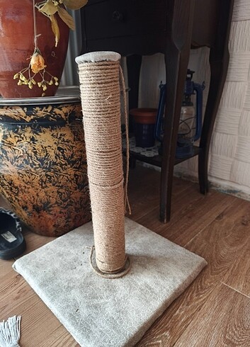 Kedi tırmalama tahtası 